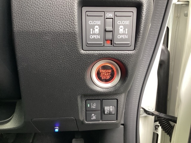 この度は、当店のお車をご覧いただきまして誠にありがとうございます。お気軽にお問い合わせください。