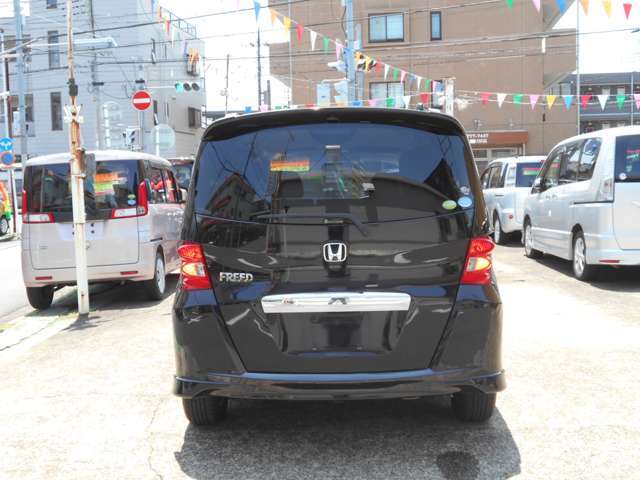 安心のJU認定の中古車販売士がいる安心のお店。お車のことなら何でもご相談下さい。初めてお車を購入するお客様でも安心ですよ。