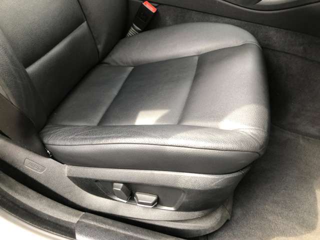 内外装は現況優先となります。現車確認をお願いいたします。