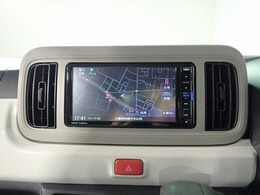 ◆三重県最大級の大型屋内中古車センター♪ヴァーサス鈴鹿店です♪オールジャンルの展示車が盛り沢山です♪在庫の無い車両のオーダーも受け付けます♪電話→059-384-5050までお問合せ下さい◆