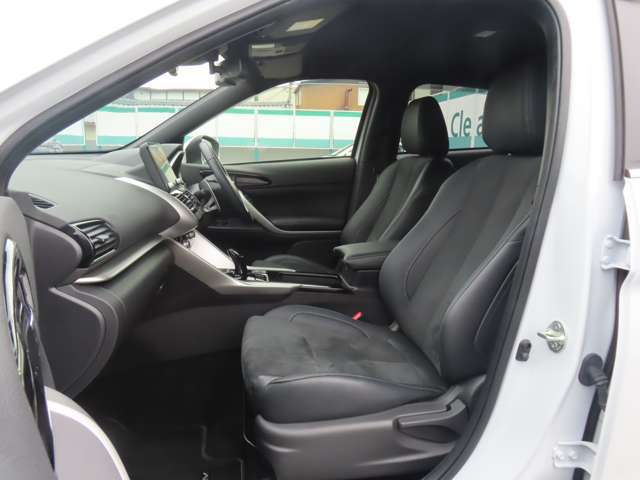 ゆとりのある座席でリラックスして乗る事が出来ます！