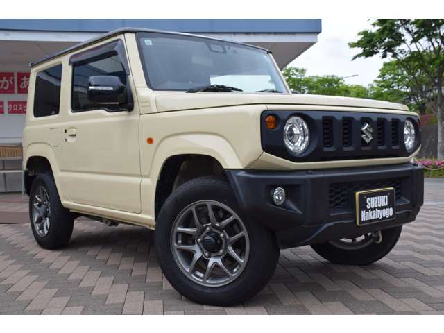 ●ディーラー中古車になります。中古車ショップとは違うスタッフの対応、車両状態、点検整備、で安心感をお客様へお届け。