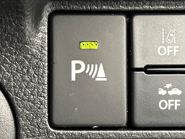 【クリアランスソナー】バンパーに付いたセンサーが障害物を検知！一定の距離に近づくとアラートで教えてくれます♪狭い駐車スペースや車庫入れ時も安心ですね☆