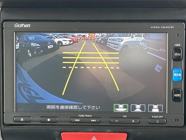 【バックモニター】簡単に後方の安全確認ができます。駐車が苦手な方にもオススメな便利機能です♪