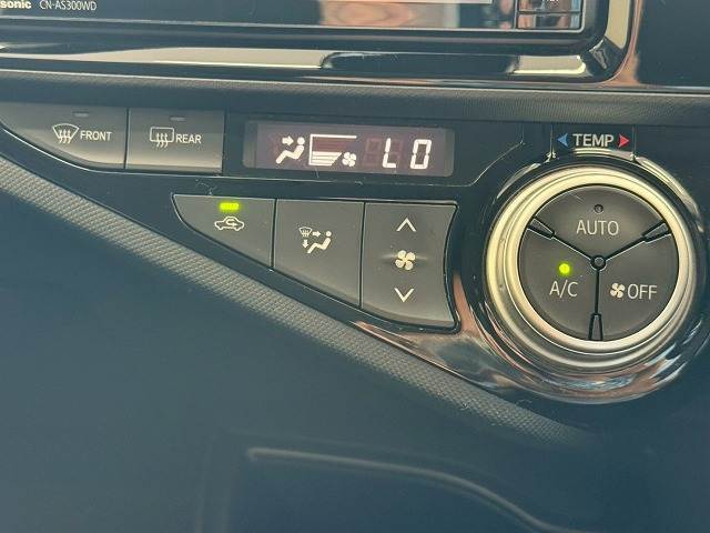 【オートエアコン】車内温度をセンサーが感知してご希望の車内温度になるよう、風量も自動で調整してくれます☆