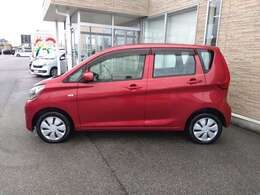 メモリーナビ　ワンセグ　CD　キーレス　シートヒーター　電格ミラー　アームレスト　レベライザー