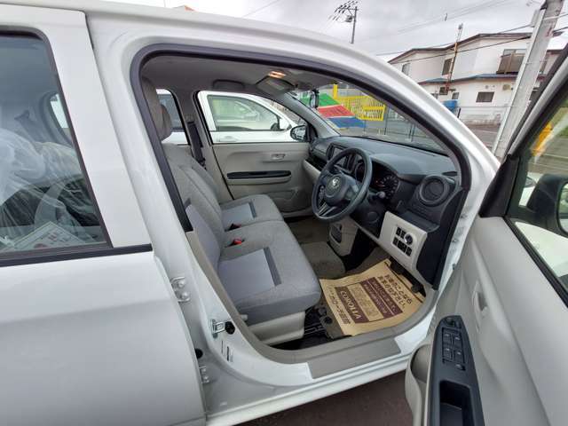 快適なドライブを楽しむための機能が装備！運転席から触れるので、操作も簡単です！