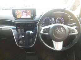 スポーテイなインパネまわり、ドライブが楽しくなります。