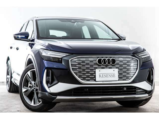 2022年1月に国内導入が発表されたアウディの電動SUV「Q4 e-tron」。アウディがコンパクトSUVセグメントに導入する初のEVで、幅広い層にアプローチする最重要モデルに位置づけられております。