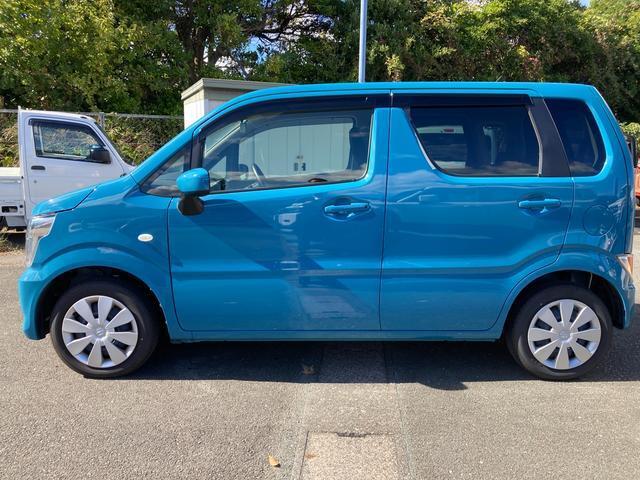 長めのホイールベースで直進安定走行を実現しました。タイヤの切れ角が大きく、小回りが利きます