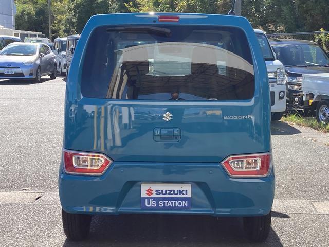 雨天時、後方視界を確保できるリヤワイパー装備で便利で安心です