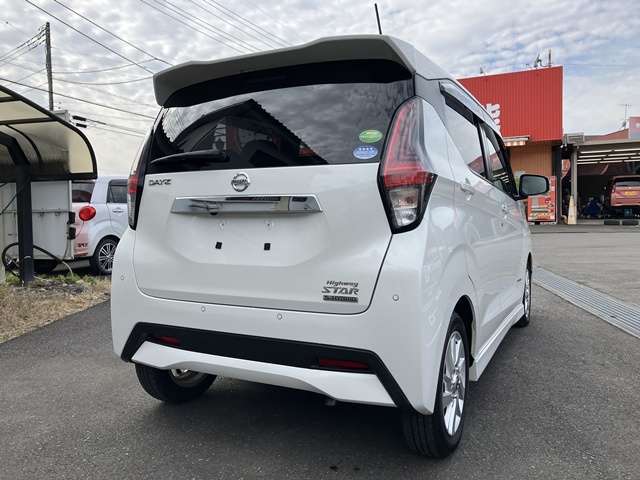 ☆当社でお買い上げのお車は10年間エンジンオイルの無料交換プランがあります☆