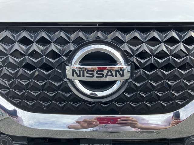 フロントグリル