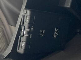 【ETC】高速道路の料金所をストレスなく通過！話題のスポットやサービスエリアに多い「スマートIC」利用時は必須のアイテムです。当店でセットアップを実施、ご納車当日からすぐにご利用いただけます！