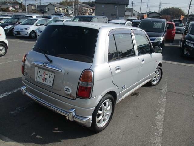 総額金額の中には法延車検二年、無料保証もすべて含んでおります！ご安心ください！しかし、車検が残っているお車に関しては今残っている車検のままのお渡しとなります。直通TEL0569-84-1338