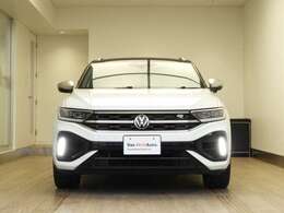 ☆レースの世界で培った技術を惜しみなく注入したT-Roc。それがSUVのパフォーマンスを常識を塗り替える、まったく新しいT-Roc　Rです☆