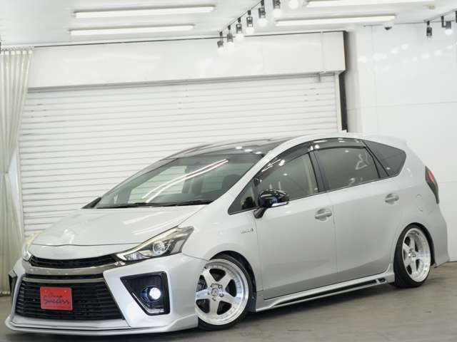 総額90万円以上のオプションカスタムパーツが既に装着済み！こちらは車両本体に含まれておりますので大変お得になっております！