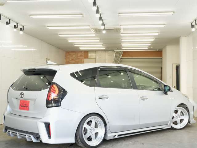 当店在庫車両をベースに追加のカスタムやカスタムパーツの変更も可能です。ご希望の仕様のイメージがあれば何でもご相談ください。豊富な知識と経験に基づきお客様に最適な提案をさせて頂きます。