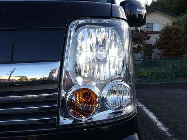 オイル交換お得キャンペーン。軽自動車（オイル代、工賃含む）一台なんと￥1100。普通自動車（オイル代、工賃含む）一台なんと￥2200～。ご自宅や職場に無料出張あり。お電話お待ちしております。