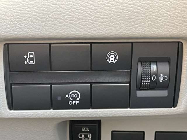 アイドリングストップ付きです。機能を利用してガソリンを節約しましょう。
