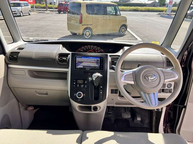 当店でお車をご購入いただき、さらに「有料保証」プランにご加入いただくと、特典としてオイル交換10回分の無料チケットを差し上げます。
