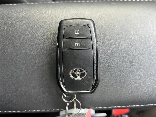 【スマートキー】鍵を挿さずにポケットに入れたまま鍵の開閉が行えます！