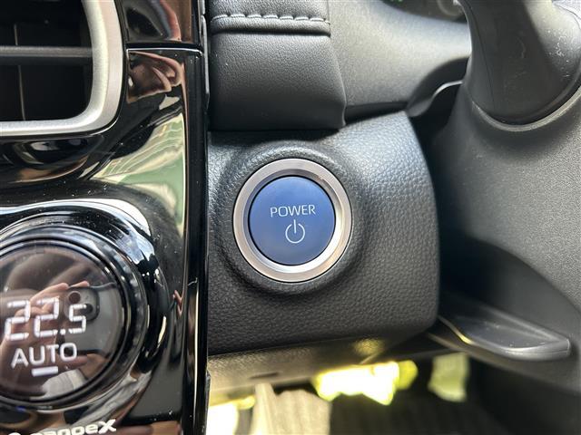 【スマートキー】鍵を挿さずにポケットに入れたまま鍵の開閉が行えます！