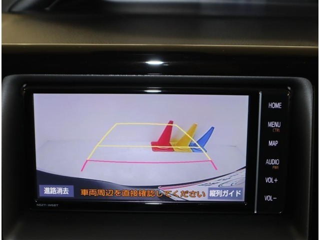 【バックモニター】車庫入れ苦手な方にはお勧め！後方の映像を夜でも映し出してくれるのが助かりますね！