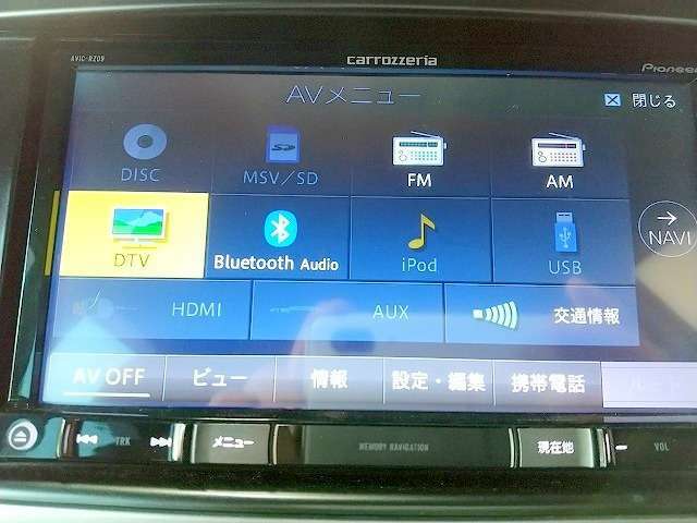 純正メモリナビ付き！DVD再生、フルセグTV、Bluetoothオーディオ、バックモニターと装備が充実しております！
