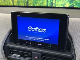 【純正8型ディスプレイオーディオ】お手持ちのスマートフォンとの連携で、ナビや音楽再生など各種アプリを使用可能。スマホに近い感覚でお使いいただけます♪