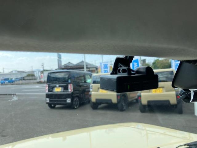 国産車から輸入車まで多様なお客様のニーズのお応えできるように、全国規模で豊富な在庫展開！車のことならWECARSへ！