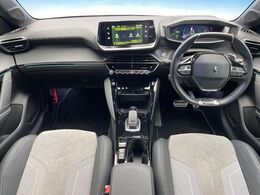 輸入車グループ総在庫数約2，000台！全国の系列店からメーカー・車種問わずご紹介出来るので、あなたにピッタリのお車が見つかるはずです♪まずはお問い合わせ下さい☆