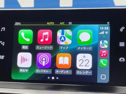 ●Apple　Car　Play：スマホとの有線接続で、ナビ・オーディオ再生などスマホのアプリ機能が画面でも使える便利機能です！