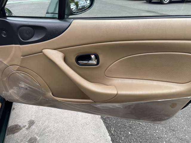 運転席ドアパネル