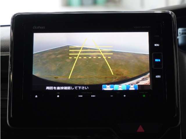 ◆バックカメラ◆リバースにするだけで映ります、後方の安全確認や、狭い駐車場での車庫入れ、雨の日や夜間など視界の悪い時に便利です！安全にバックする為には欠かせない装備です。