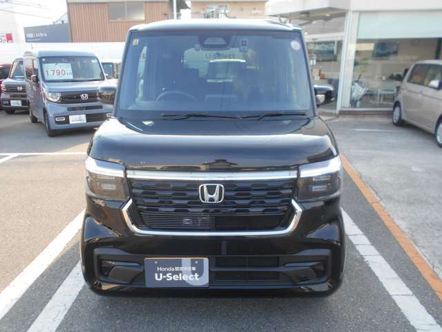 車体色は、クリスタルブラックパールです★