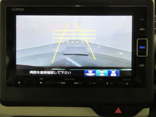 バックカメラも搭載しているので、駐車も安心です♪