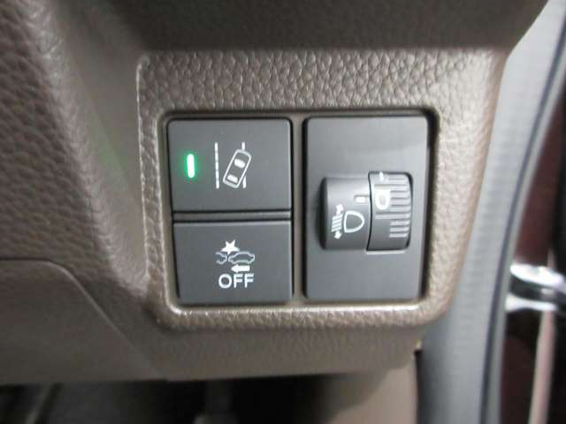 ホンダセンシングを搭載。安全運転をサポート致します。