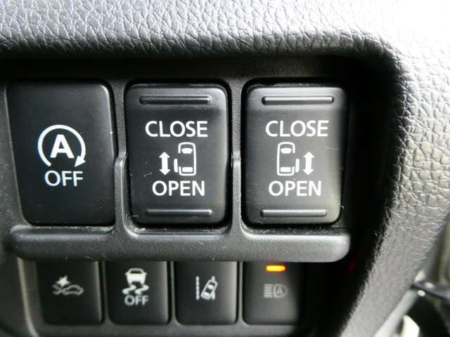 両側電動スライドドアなので運転される方も乗車される方もとっても便利です♪