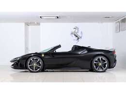 ボディサイズ全長×全幅×全高＝4710×1972×1186mm