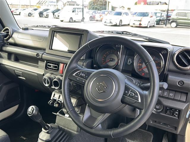 気になる車はすぐにお問い合わせください！画面右側の0066から始まる無料ダイヤルからお問い合わせ下さい！専門スタッフがお車のご質問にお答えいたします！