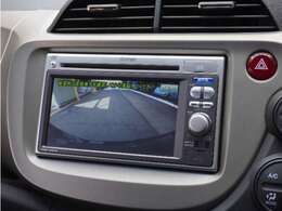 ◆バックカメラ◆リバースにするだけで映ります、後方の安全確認や、狭い駐車場での車庫入れ、雨の日や夜間など視界の悪い時に便利です！安全にバックする為には欠かせない装備です。