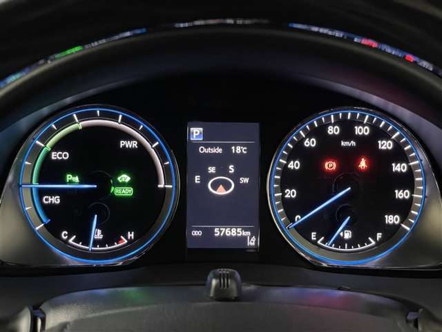 『オプティトロンメーター』 ＋ 『TFTカラーマルチインフォメーションディスプレイ』