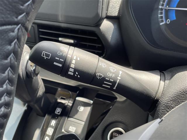★グレード、オプション、カラーリング★　多様な種類のお車を揃えております。見比べながらご覧頂けます★