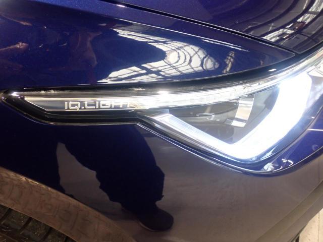 LEDマトリックスヘッドライト、フロントカメラで対向車を検知、LEDを個別に点灯、消灯を制御し最適な配光を可能としたヘッドライトシステムです