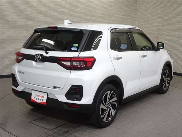 走りにこだわりながら収納力も持ち合わせたお車です。荷物を載せて軽快なドライブを楽しめますよ♪