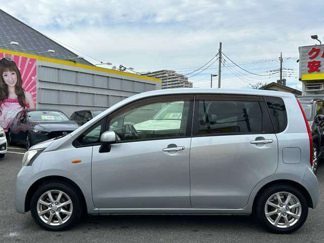 荷物が多いときも遠くからドア開閉簡単！