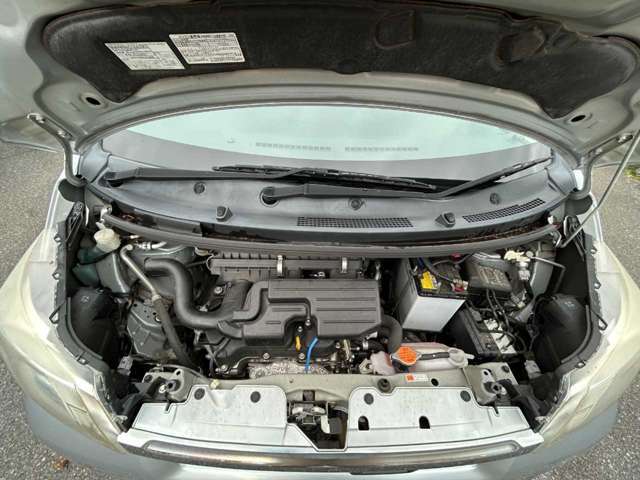 エンジンルームもご覧の通り！