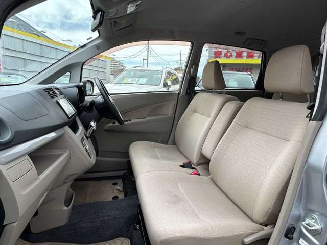 広々としたシートで快適なドライブをお楽しみください♪