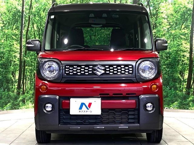 弊社では、全車『修復歴なし』のお車のみ取り扱っております。専任バイヤーによる厳選した仕入れの後、入庫後の車両チェックを行い、ネクステージが認定した高品質な中古車をご提供しております。